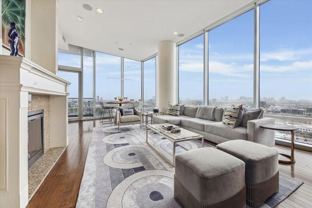 2727 Kirby Drive 16C, Houston, TX 77098