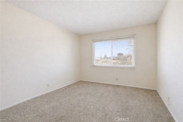 19629 Oneida, Apple Valley, CA 92307