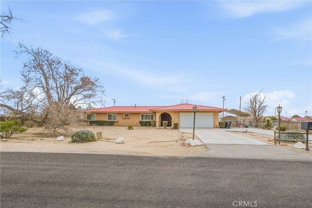 19629 Oneida, Apple Valley, CA 92307