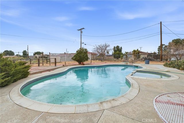 19629 Oneida, Apple Valley, CA 92307