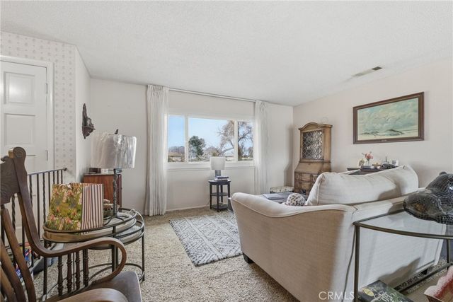 19629 Oneida, Apple Valley, CA 92307