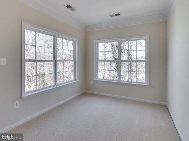 4493 MONMOUTH ST, Fairfax, VA 22030