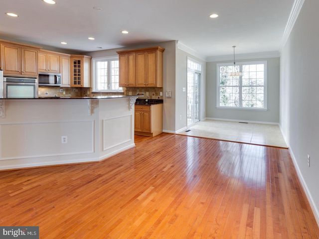 4493 MONMOUTH ST, Fairfax, VA 22030