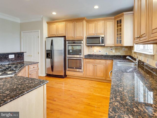 4493 MONMOUTH ST, Fairfax, VA 22030