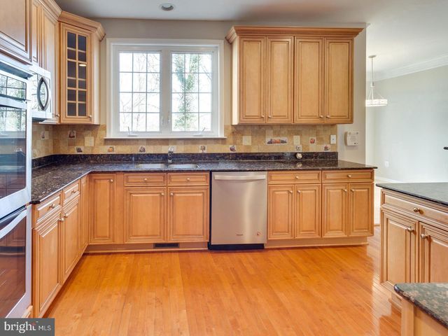 4493 MONMOUTH ST, Fairfax, VA 22030