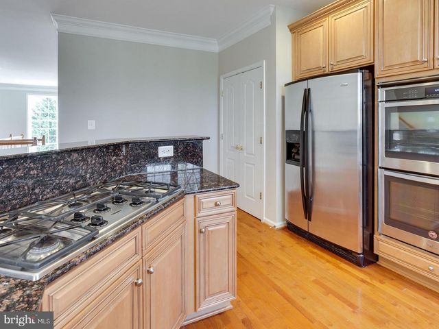 4493 MONMOUTH ST, Fairfax, VA 22030