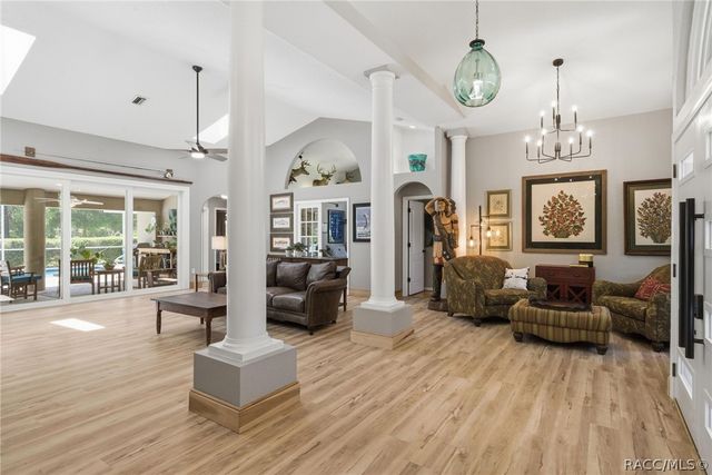 4244 N Butternut Avenue, Beverly Hills, FL 34465