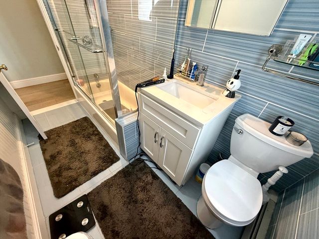 15 Putnam St 1, Watertown, MA 02472