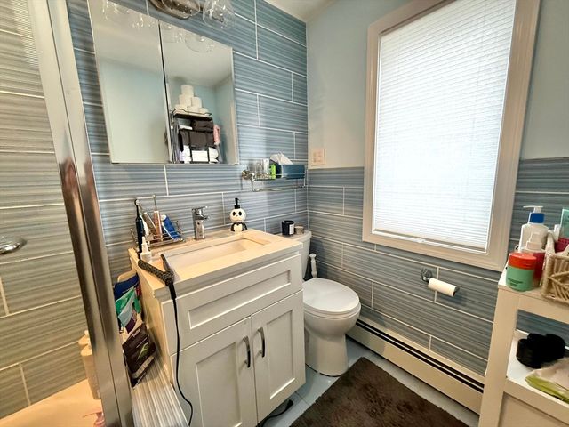 15 Putnam St 1, Watertown, MA 02472