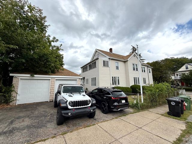 15 Putnam St 1, Watertown, MA 02472