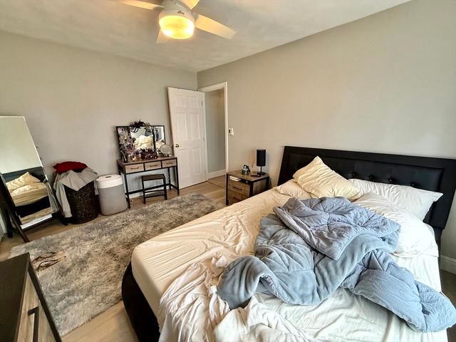 15 Putnam St 1, Watertown, MA 02472