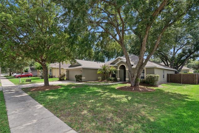 242 BLUE WATER STREET, Eustis, FL 32736