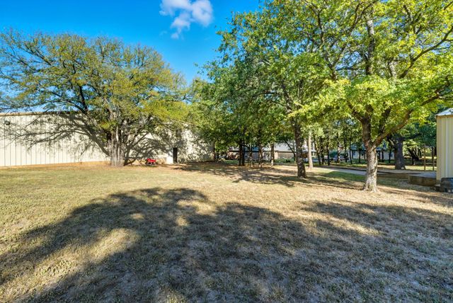 119 Forest Creek Circle, Weatherford, TX 76088