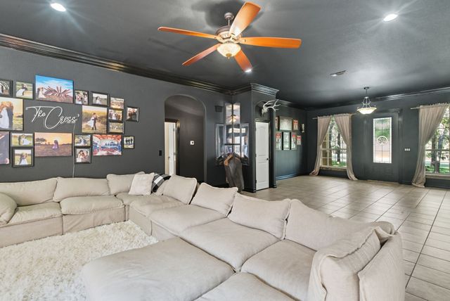 119 Forest Creek Circle, Weatherford, TX 76088