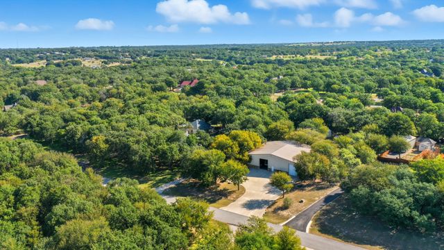 119 Forest Creek Circle, Weatherford, TX 76088