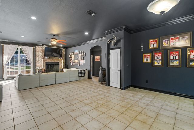 119 Forest Creek Circle, Weatherford, TX 76088