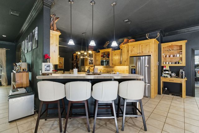 119 Forest Creek Circle, Weatherford, TX 76088