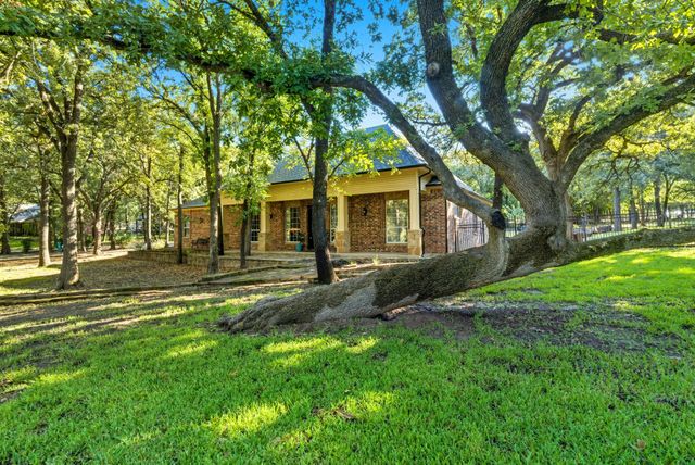 119 Forest Creek Circle, Weatherford, TX 76088