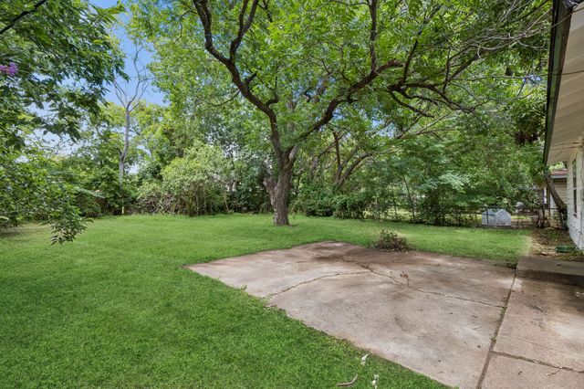 4233 Quails Lane, Fort Worth, TX 76119