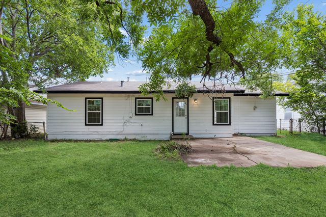 4233 Quails Lane, Fort Worth, TX 76119