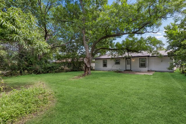 4233 Quails Lane, Fort Worth, TX 76119