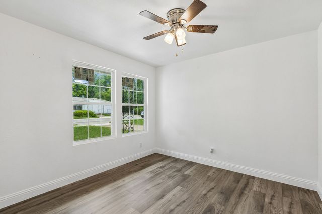 4233 Quails Lane, Fort Worth, TX 76119