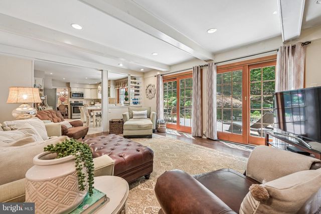 12 RAMBLE PL, Blackwood, NJ 08012