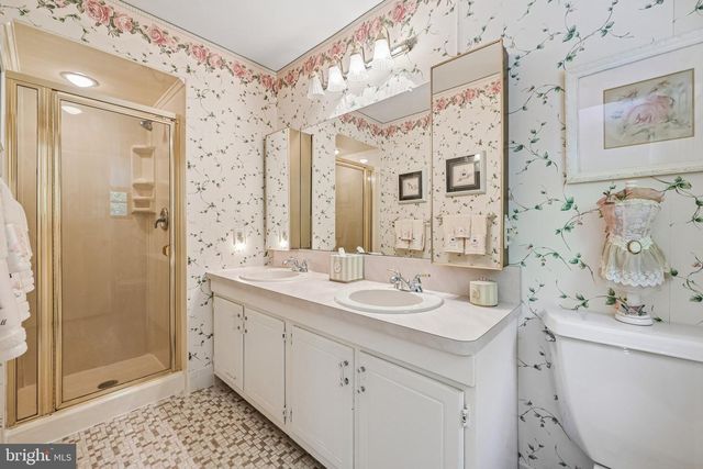 12 RAMBLE PL, Blackwood, NJ 08012