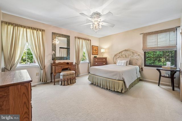 12 RAMBLE PL, Blackwood, NJ 08012