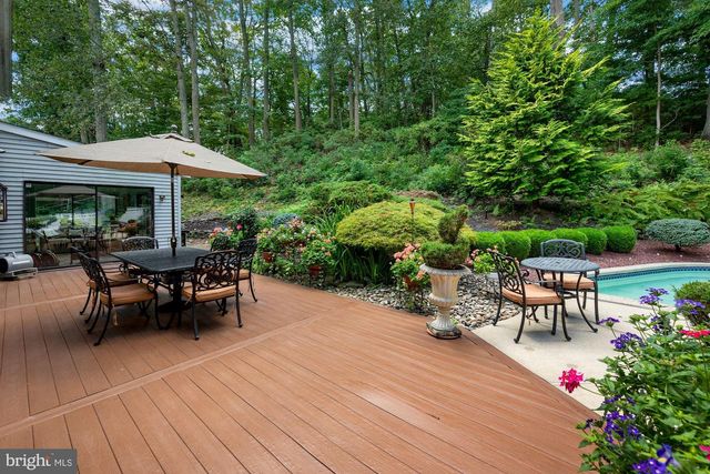 12 RAMBLE PL, Blackwood, NJ 08012