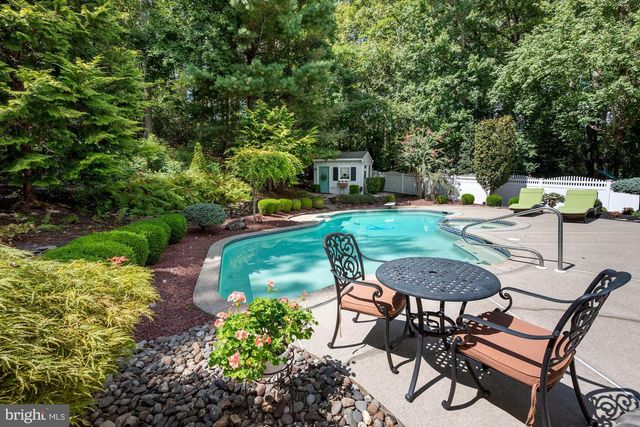 12 RAMBLE PL, Blackwood, NJ 08012