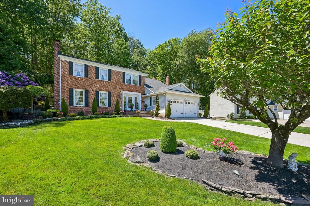 12 RAMBLE PL, Blackwood, NJ 08012