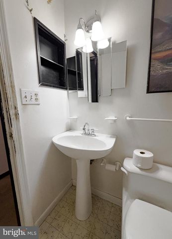 2498 WAKEFIELD CIR, Waldorf, MD 20602