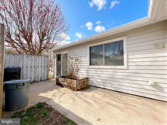 2498 WAKEFIELD CIR, Waldorf, MD 20602