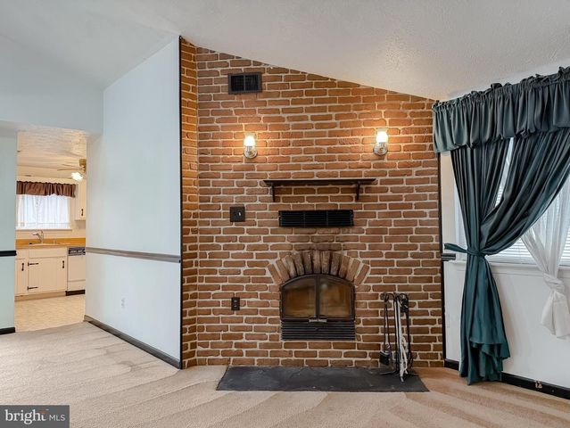 2498 WAKEFIELD CIR, Waldorf, MD 20602