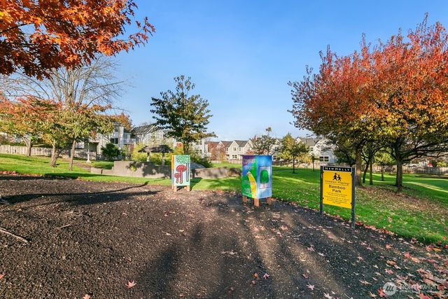 6726 35th Place S, Seattle, WA 98118