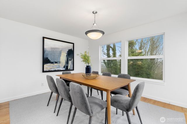 6726 35th Place S, Seattle, WA 98118