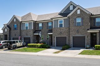 118 Bluestem Ct, Lebanon, TN 37090