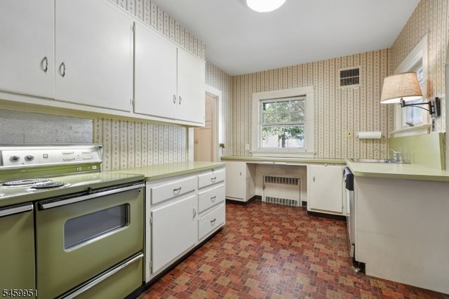 7 Tuxedo Rd, Glen Ridge Boro Twp., NJ 07028
