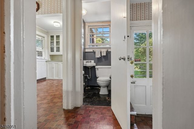7 Tuxedo Rd, Glen Ridge Boro Twp., NJ 07028