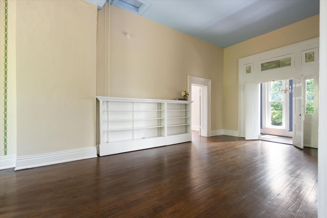 425 E Main St, Murfreesboro, TN 37130