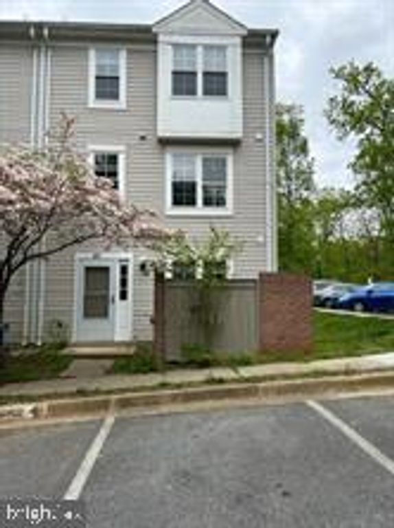41 CRESTED IRIS CT, Montgomery Village, MD 20886