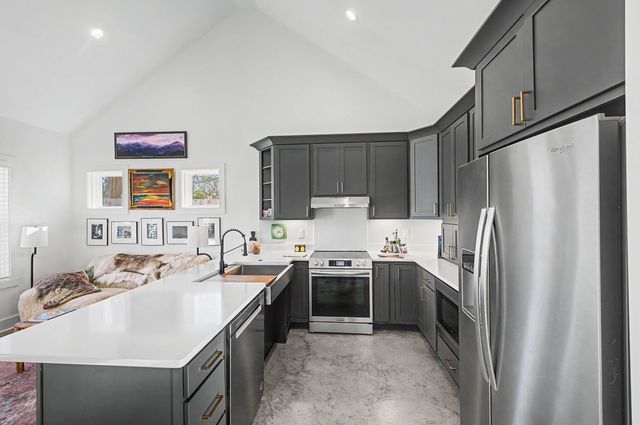 1813B Ashton Ave, Nashville, TN 37218