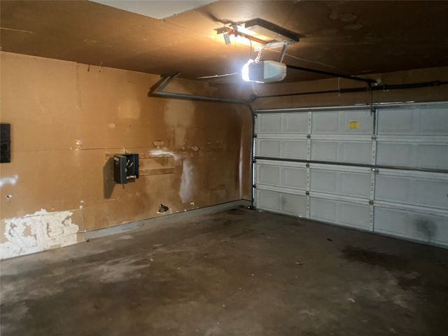 1213 Southridge Drive, Lancaster, TX 75146