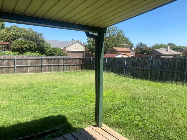 1213 Southridge Drive, Lancaster, TX 75146