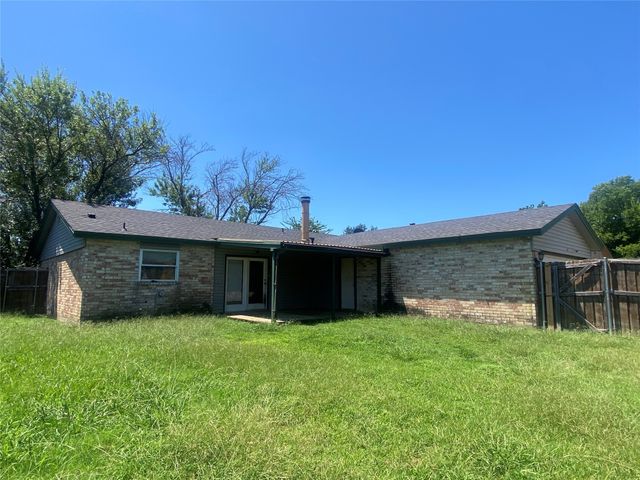 1213 Southridge Drive, Lancaster, TX 75146
