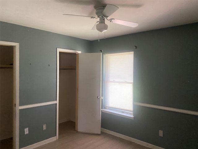 1213 Southridge Drive, Lancaster, TX 75146