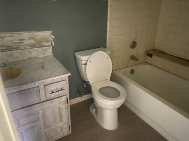 1213 Southridge Drive, Lancaster, TX 75146