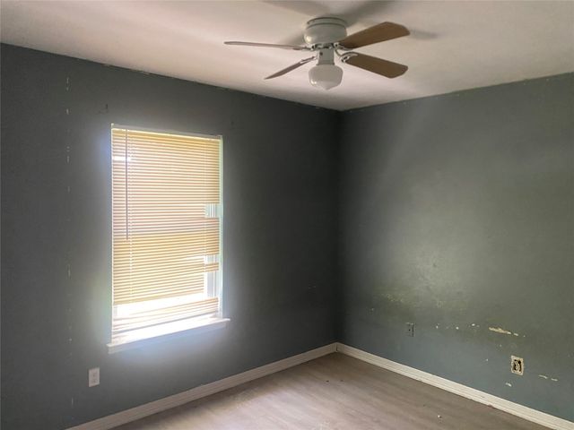1213 Southridge Drive, Lancaster, TX 75146