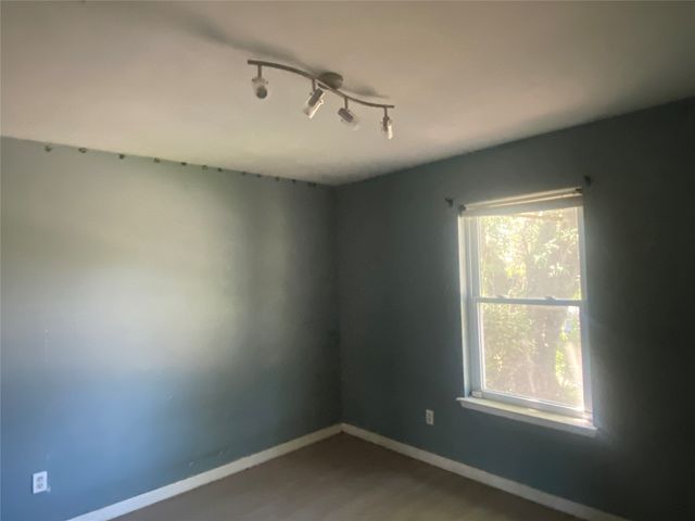 1213 Southridge Drive, Lancaster, TX 75146